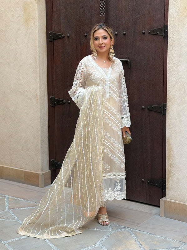 Layla Chatoor | Luxury Pret | Off-White Chikankari Set-1