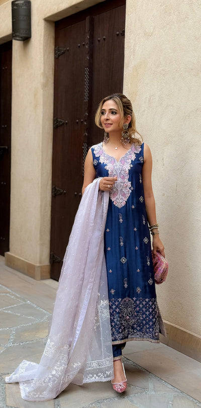 Layla Chatoor | Luxury Pret | Navy Paisley