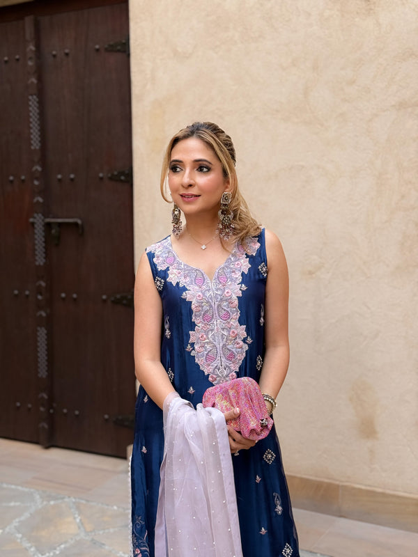 Layla Chatoor | Luxury Pret | Navy Paisley, image 3