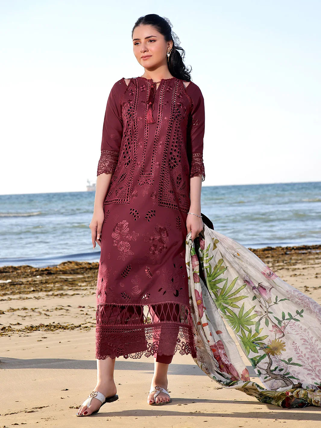 Izel | Saahil Signature Lawn 24 | LALEEN -  Izel Luxury - Original Designer Dress - House of Maryam