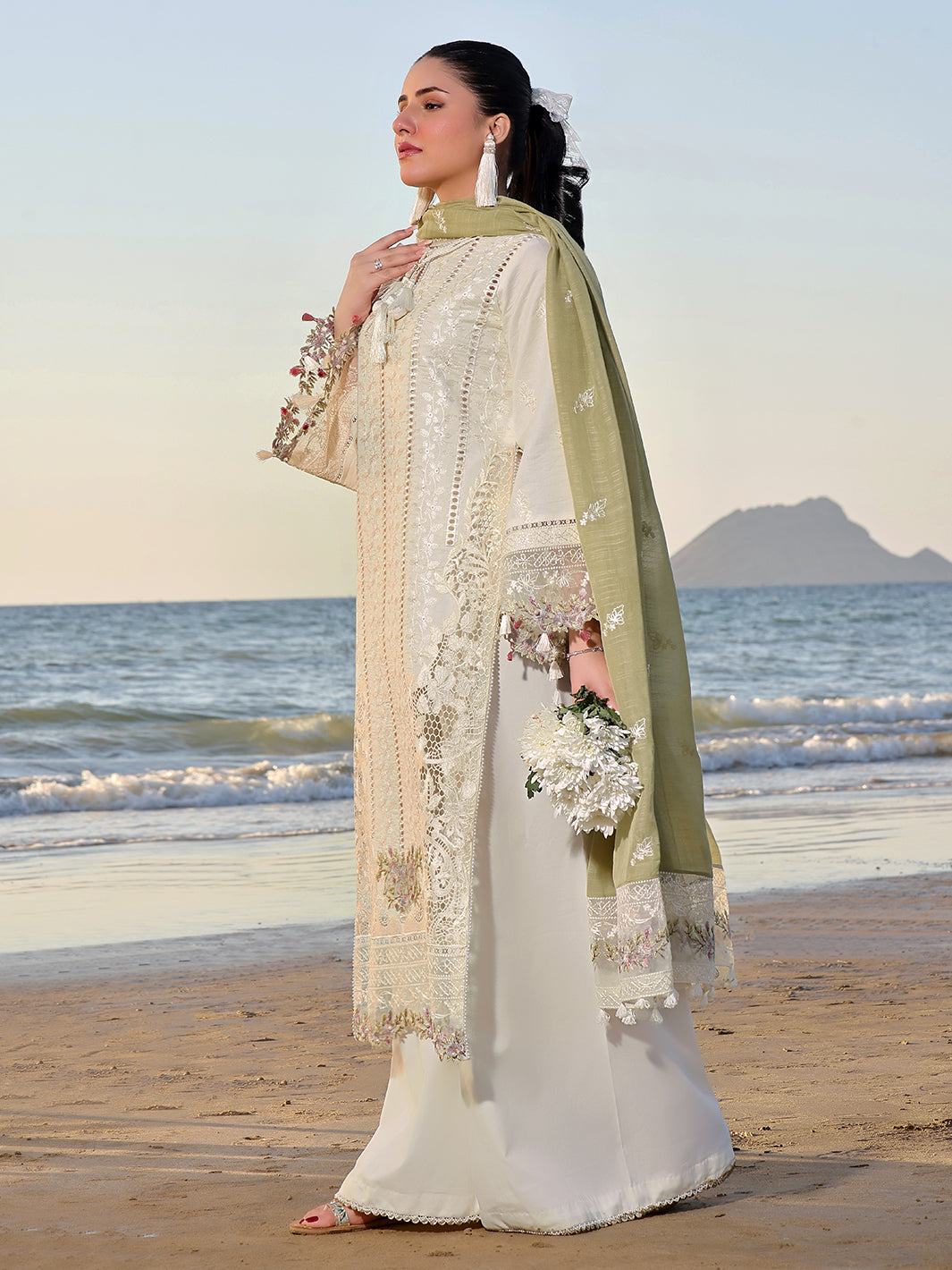 Izel | Saahil Signature Lawn 24 | FLOSSIE -  Izel Luxury - Original Designer Dress - House of Maryam