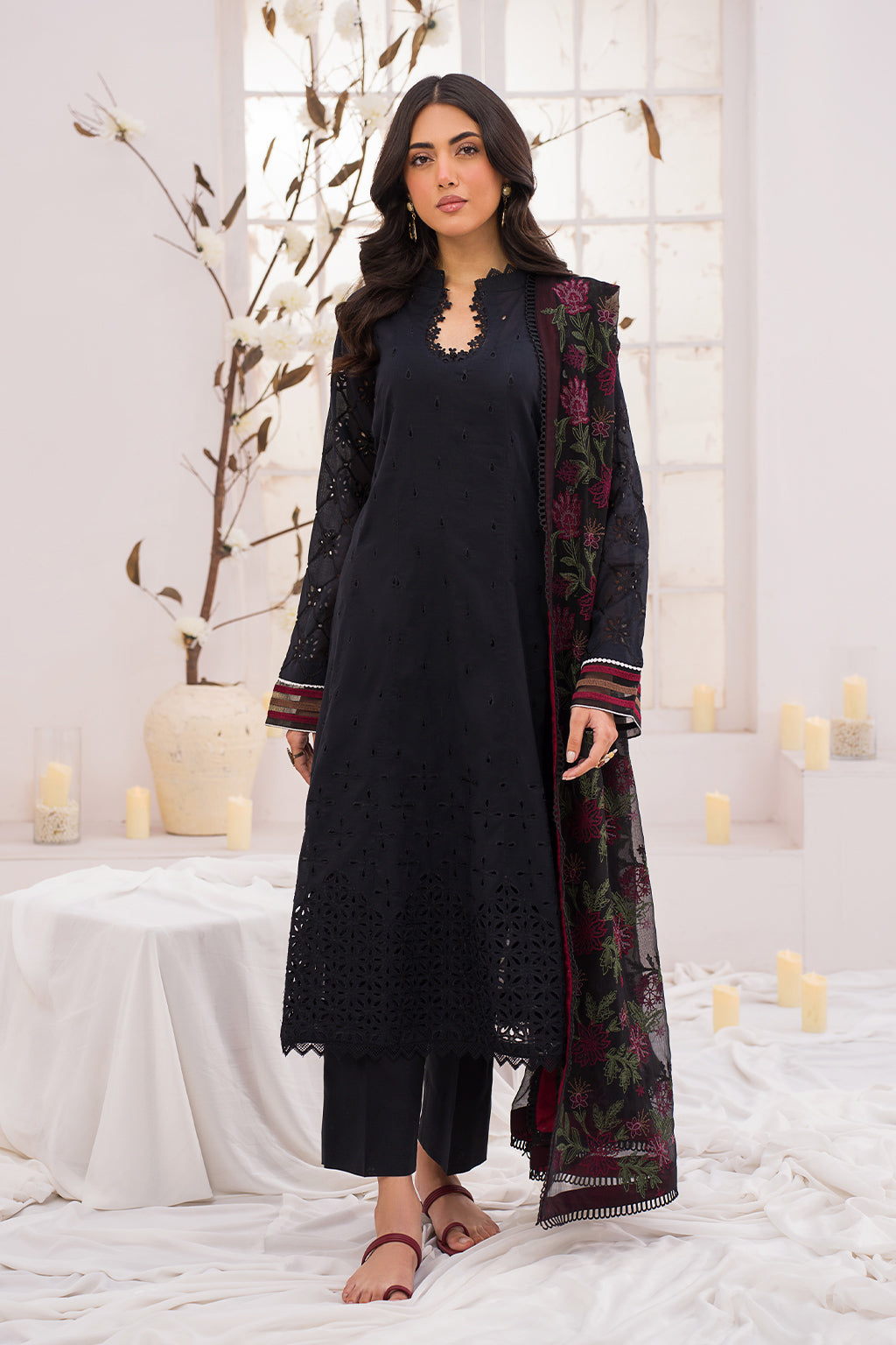Iznik | Lawnkari 24 | UE-200 GARRULOUS -  Iznik Formal - Original Designer Dress - House of Maryam