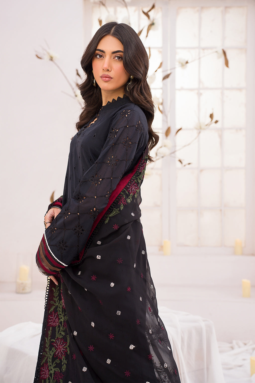 Iznik | Lawnkari 24 | UE-200 GARRULOUS -  Iznik Formal - Original Designer Dress - House of Maryam