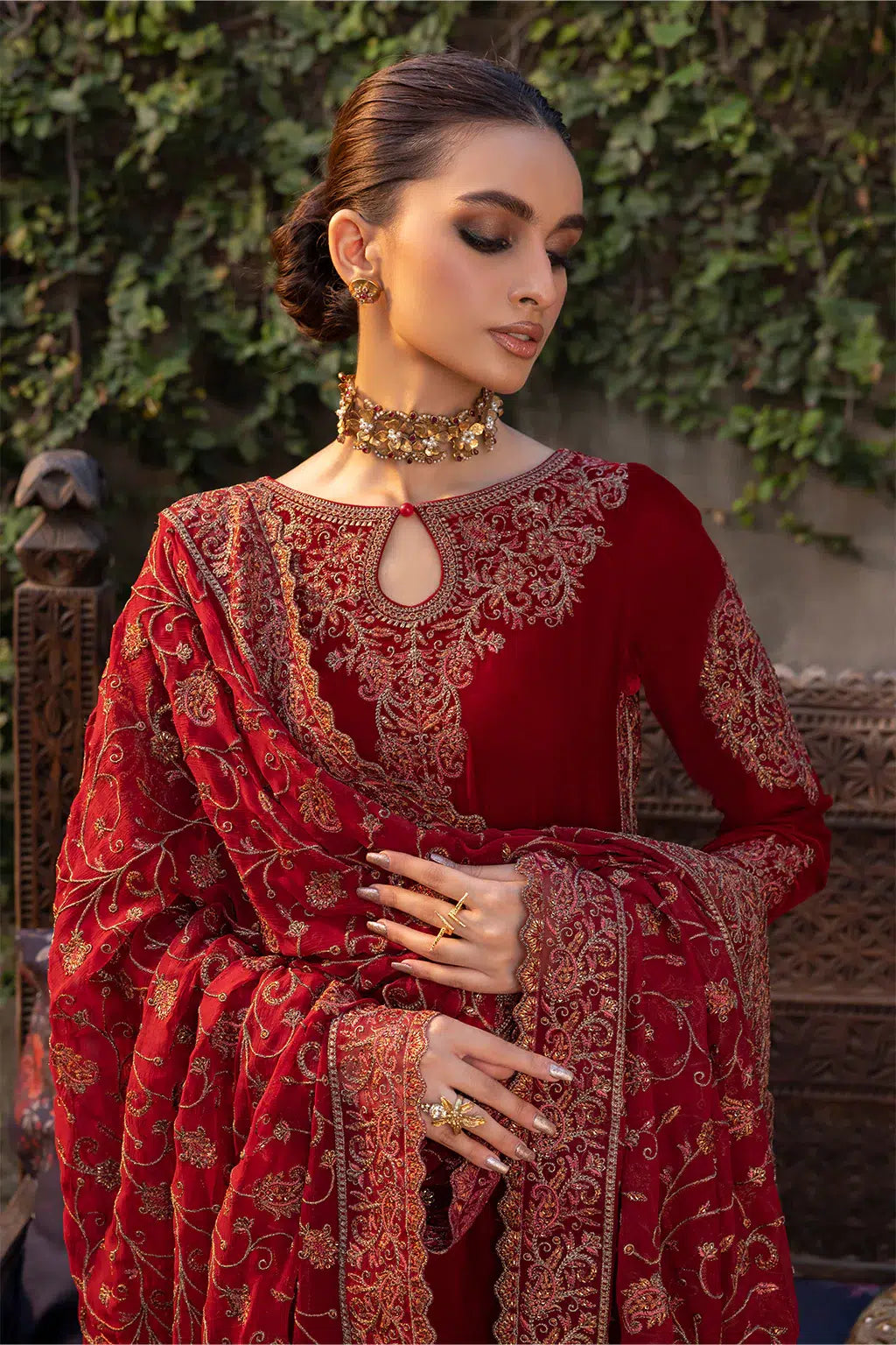 Iznik | Festive Velvet 23 | IV-37 MANIJEH -  Iznik Formal - Original Designer Dress - House of Maryam