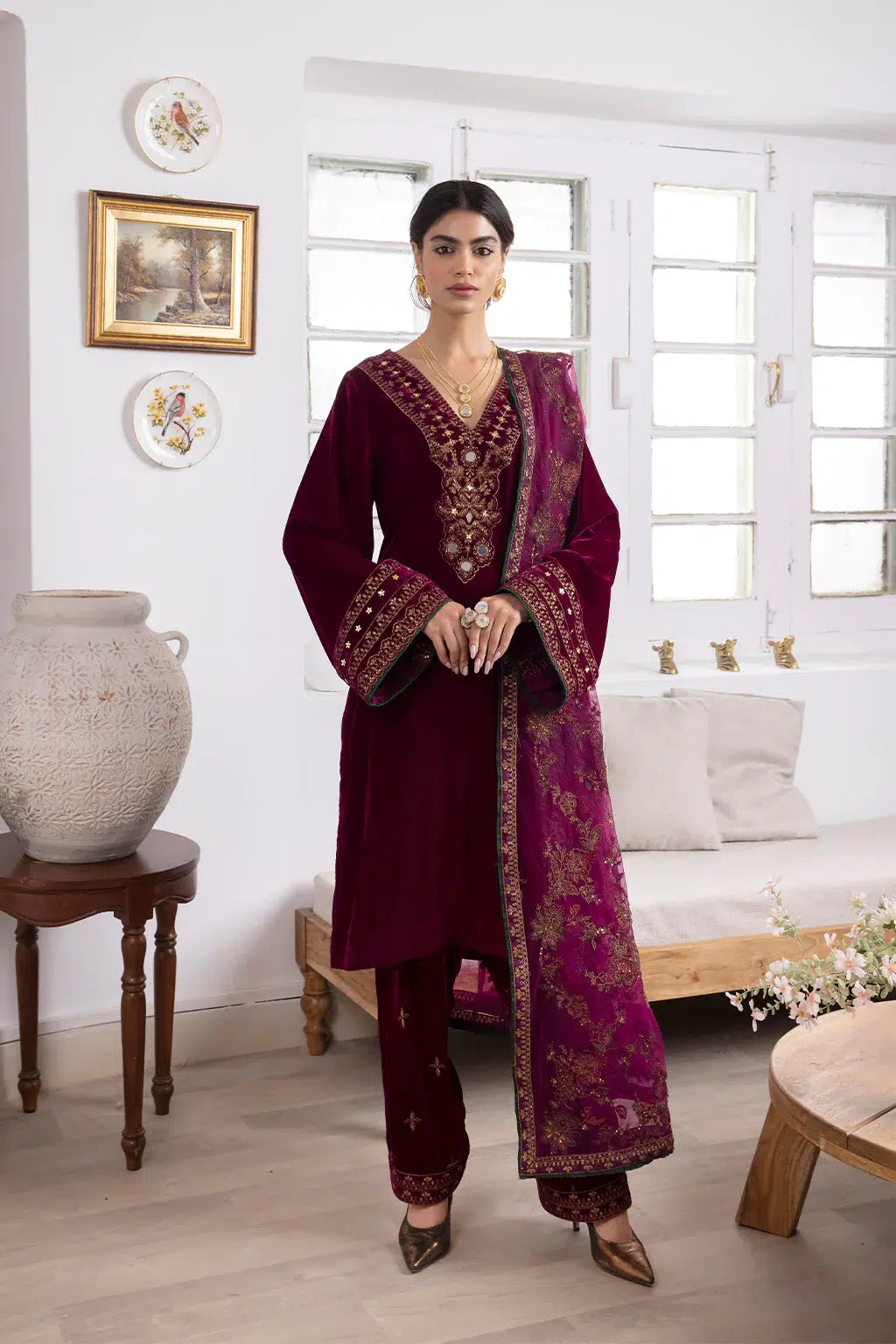 Iznik | Festive Velvet 23 | IV-31 SHIRIN by Designer Iznik - House of Maryam - Pakistani Designer Ethnic Wear in {{ shop.shopifyCountryName }}