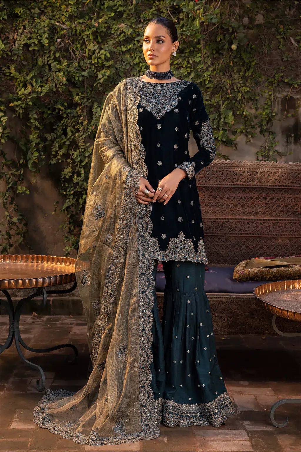 Iznik | Festive Velvet 23 | IV-34 DARYA by Designer Iznik - House of Maryam - Pakistani Designer Ethnic Wear in {{ shop.shopifyCountryName }}