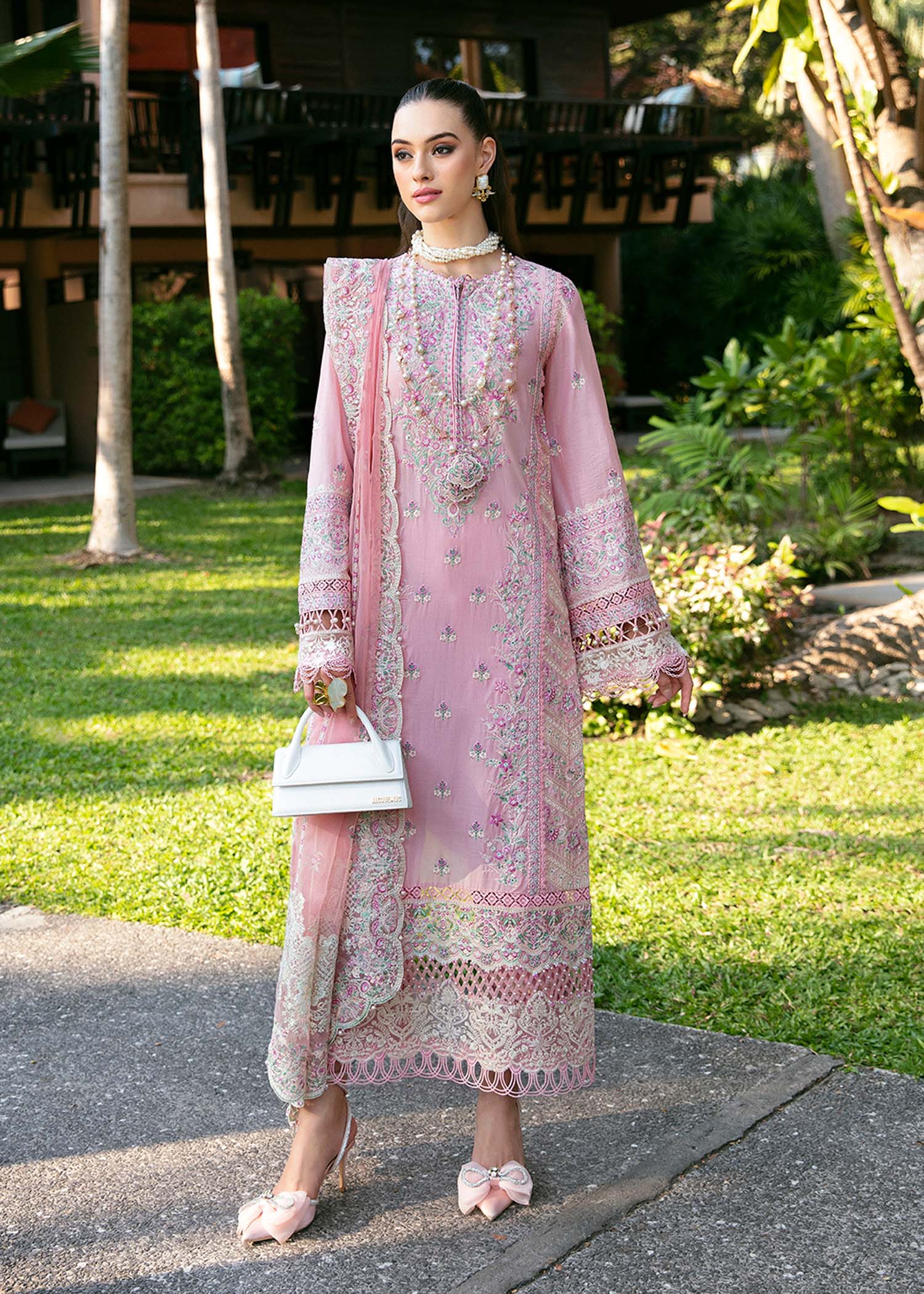 Kanwal Malik | Sareen Luxury Lawn 24 | Misty