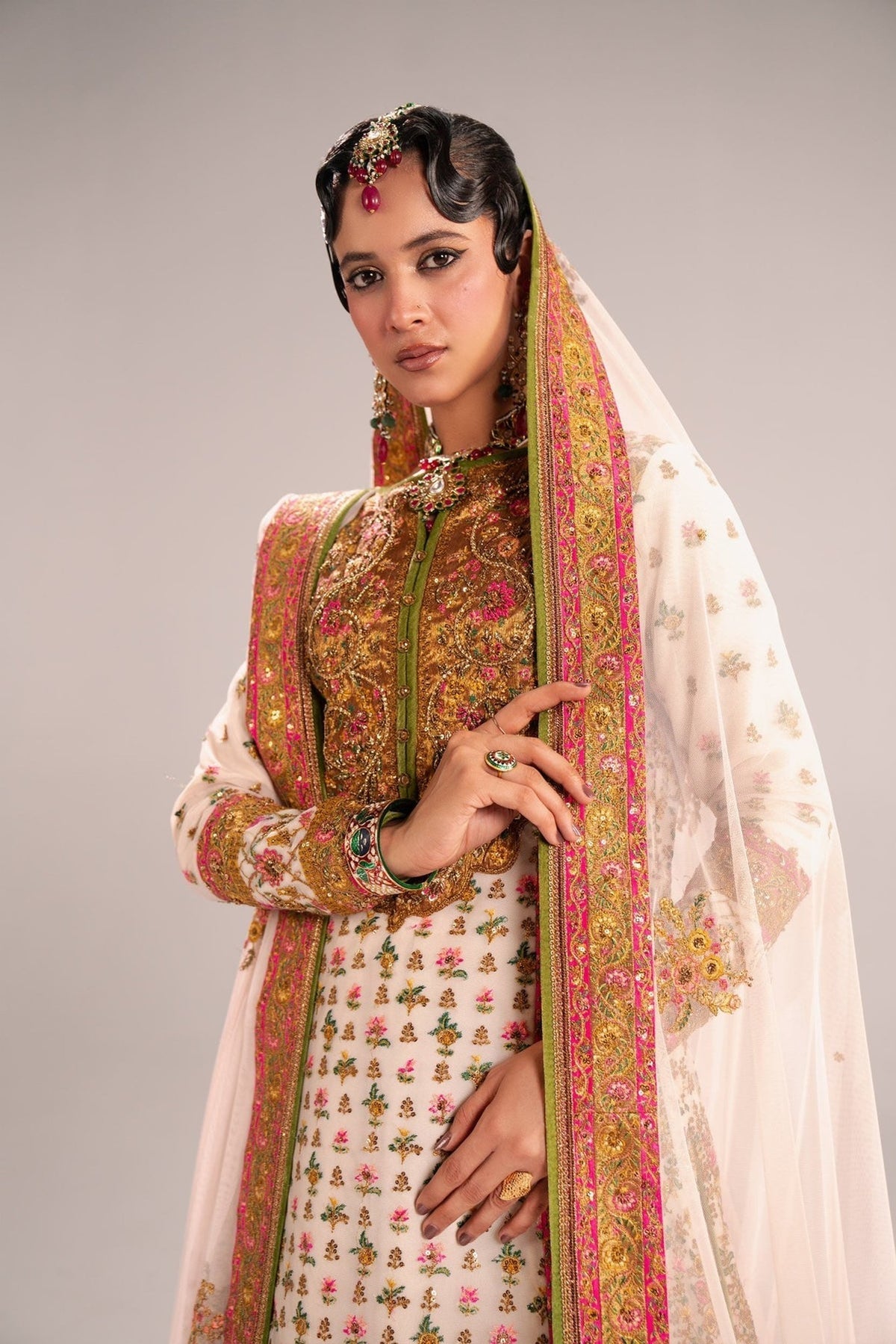 Fahad Hussayn | Mutanjan Bridals | Kashida-4