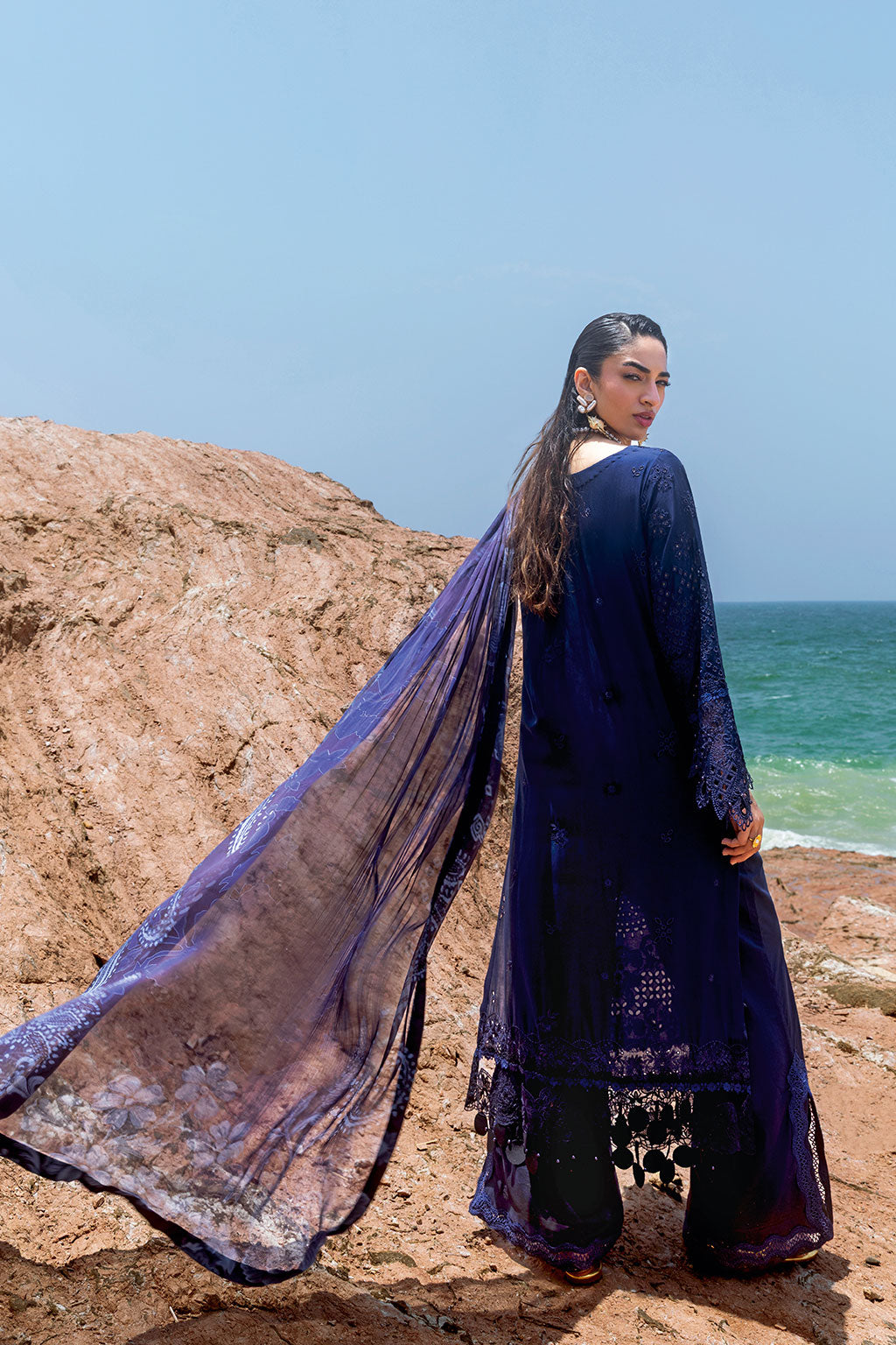 Afsanah | Lost in Waves | A-202-2