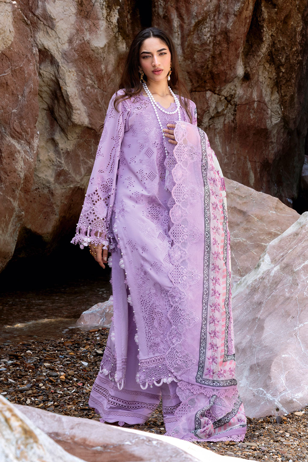 Afsanah | Lost in Waves | A-204, image 3