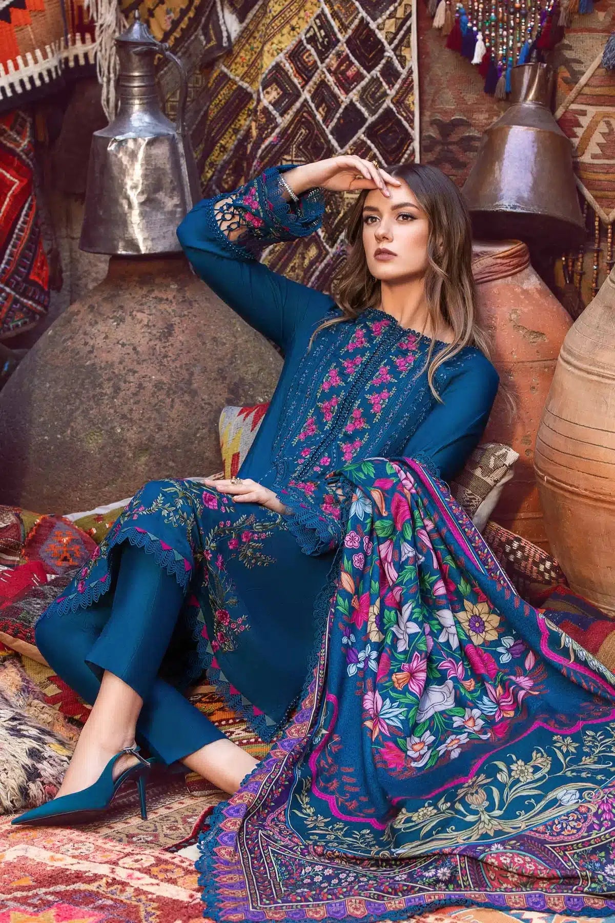 Maria B | M Prints Winter 23 | MPT-2004-B by Designer Maria B - House of Maryam - Pakistani Designer Ethnic Wear in {{ shop.shopifyCountryName }}