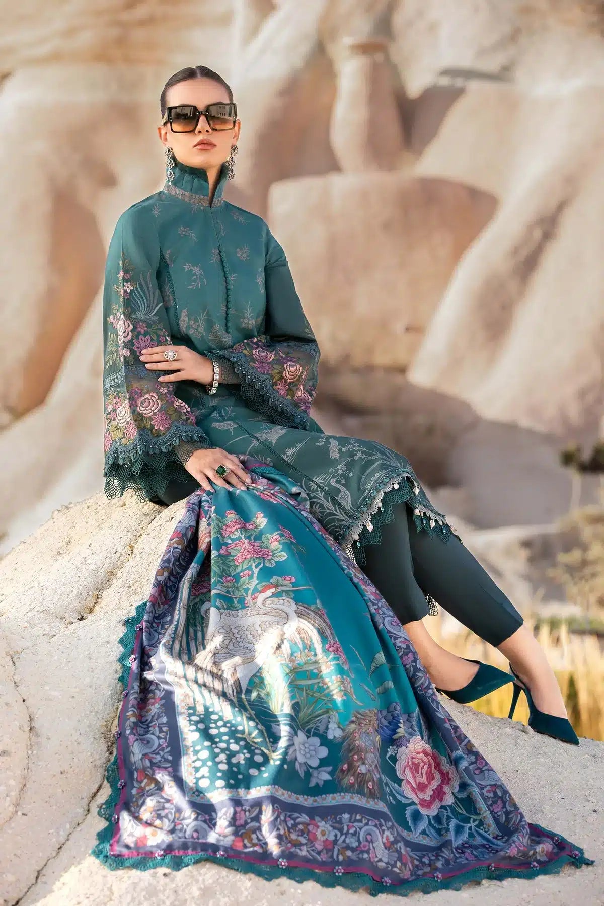 Maria B | M Prints Winter 23 | MPT-2007-B by Designer Maria B - House of Maryam - Pakistani Designer Ethnic Wear in {{ shop.shopifyCountryName }}