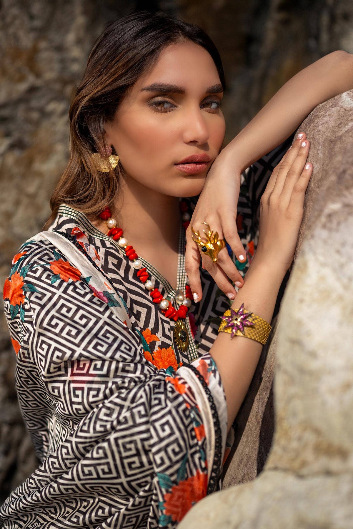 Sana Safinaz | Mahay Spring 24 | H241-013A-2BK -  Sana Safinaz Luxury - Original Designer Dress - House of Maryam