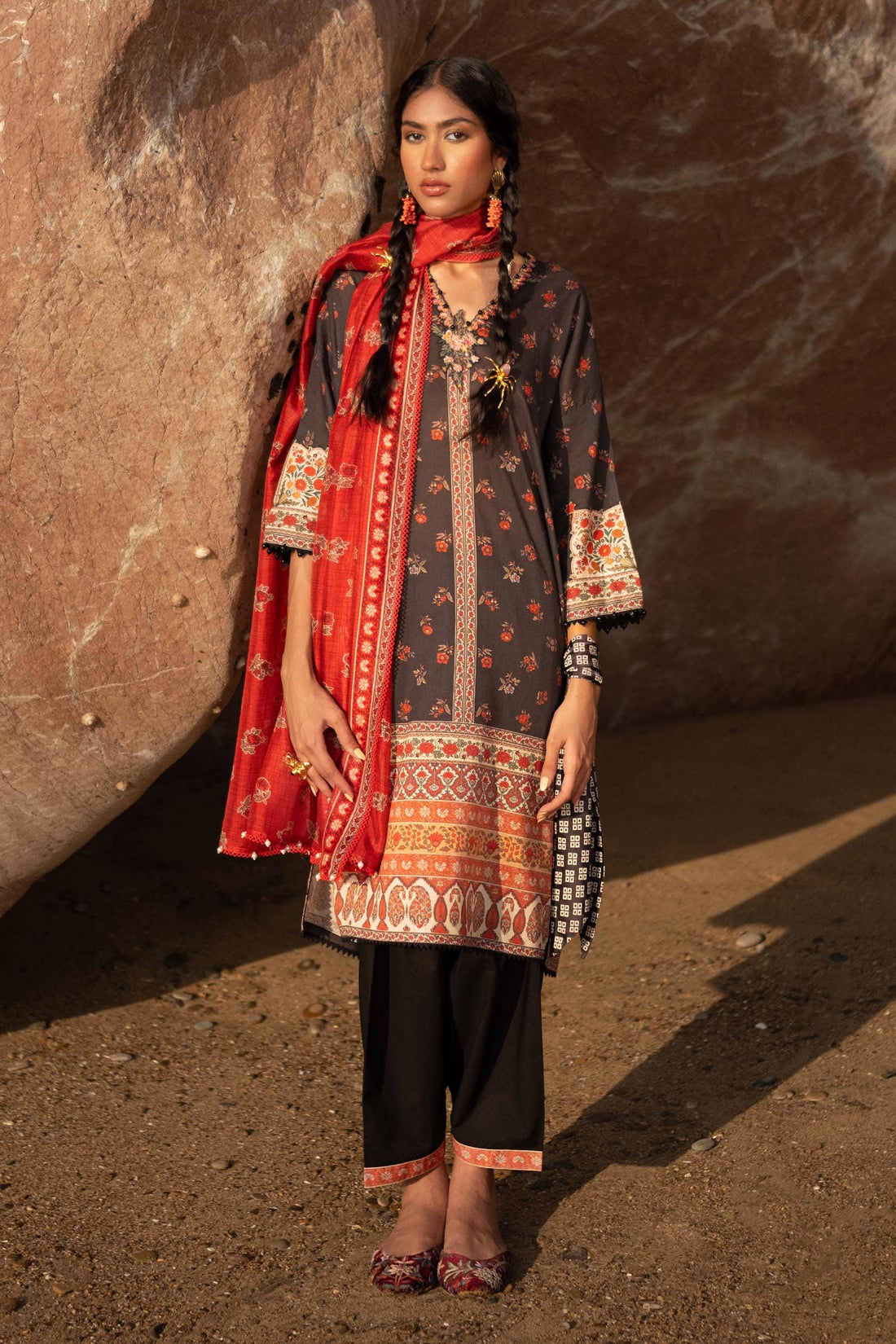 Sana Safinaz | Mahay Spring 24 | H241-017A-2BK -  Sana Safinaz Luxury -  House of Maryam