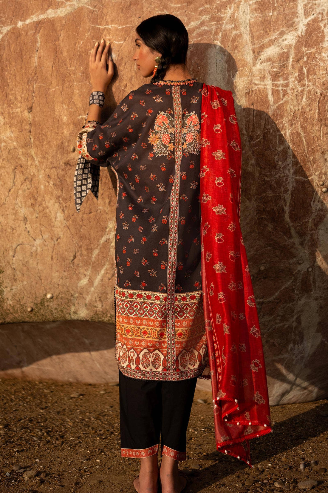 Sana Safinaz | Mahay Spring 24 | H241-017A-2BK -  Sana Safinaz Luxury -  House of Maryam