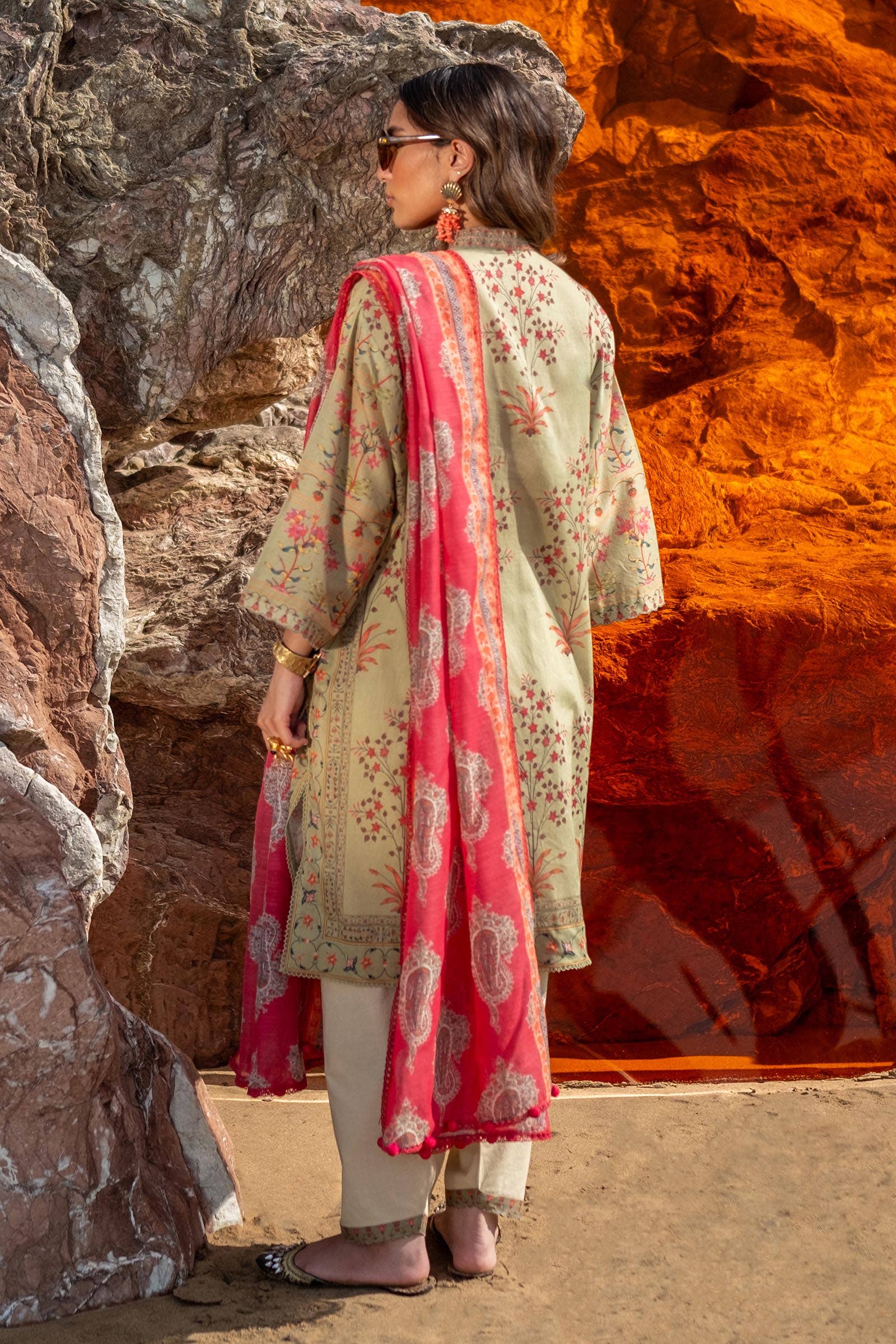 Sana Safinaz | Mahay Spring 24 | H241-023B-2DD by Designer Sana Safinaz - House of Maryam - Pakistani Designer Ethnic Wear in {{ shop.shopifyCountryName }}