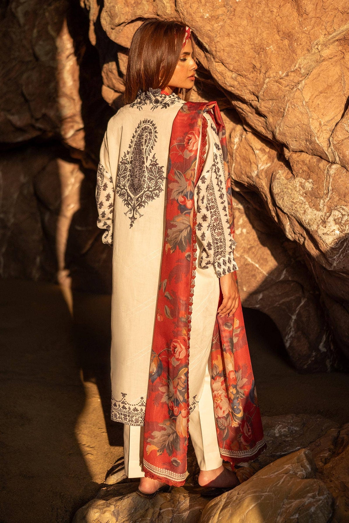 Sana Safinaz | Mahay Spring 24 | H241-006A-2BS -  Sana Safinaz Luxury - Original Designer Dress - House of Maryam