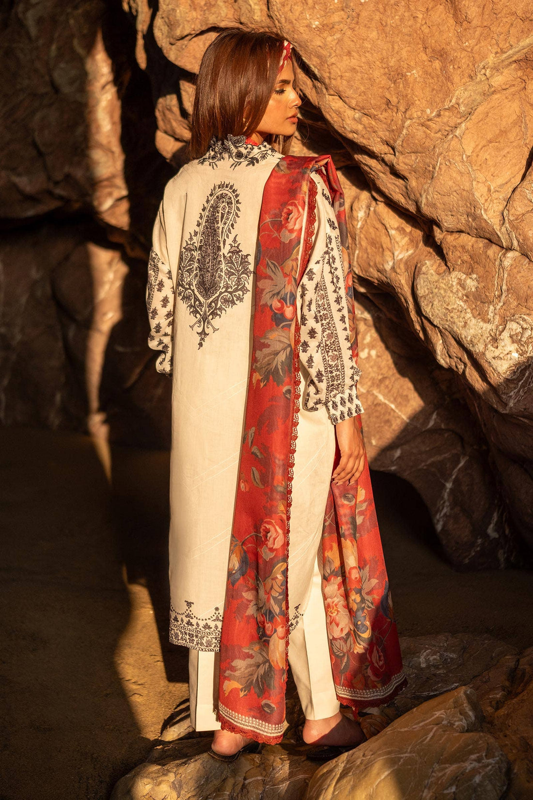 Sana Safinaz | Mahay Spring 24 | H241-006A-2BS -  Sana Safinaz Luxury -  House of Maryam