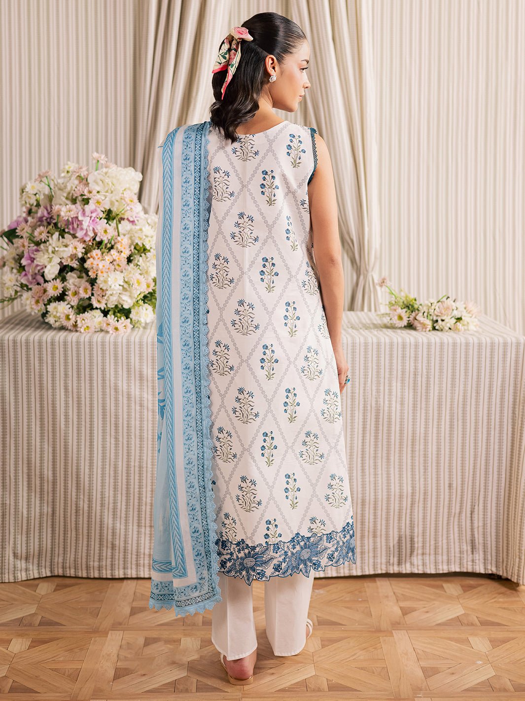 Mahnur | Afsana Lawn 26 | AL-10-Brand:Mahnur-Type:Ladies Clothes-Off White-Lawn-House of Maryam- Buy in UK, USA