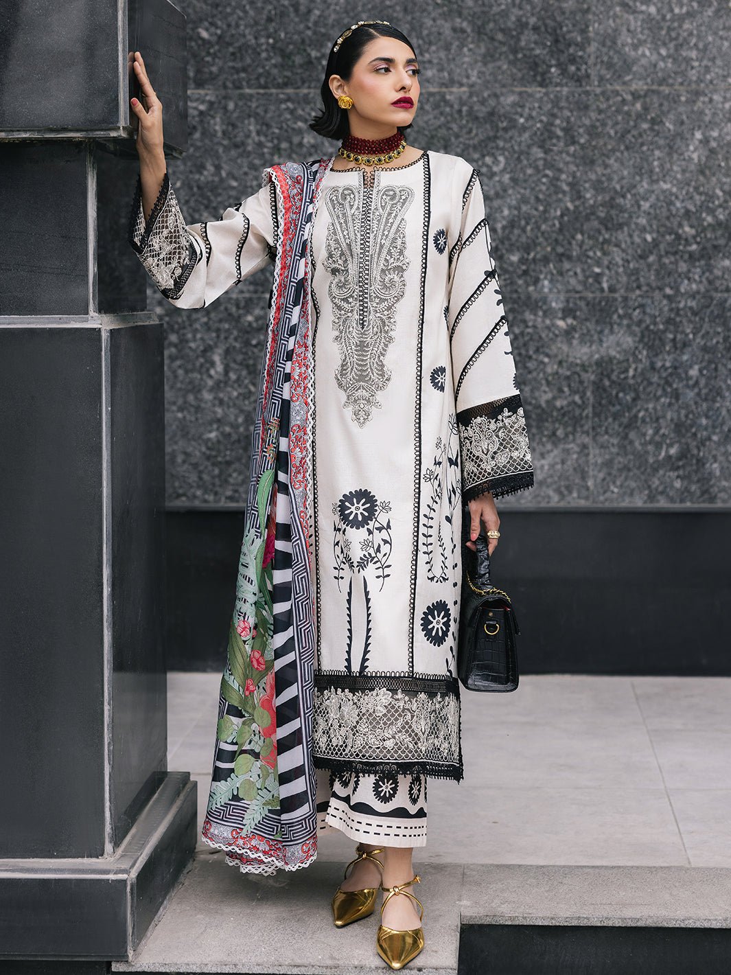 Mahnur | Broadway Luxury Lawn 25 | Freesia-Brand:Mahnur-Type:Ladies Clothes-Off White-Lawn-House of Maryam- Buy in UK, USA