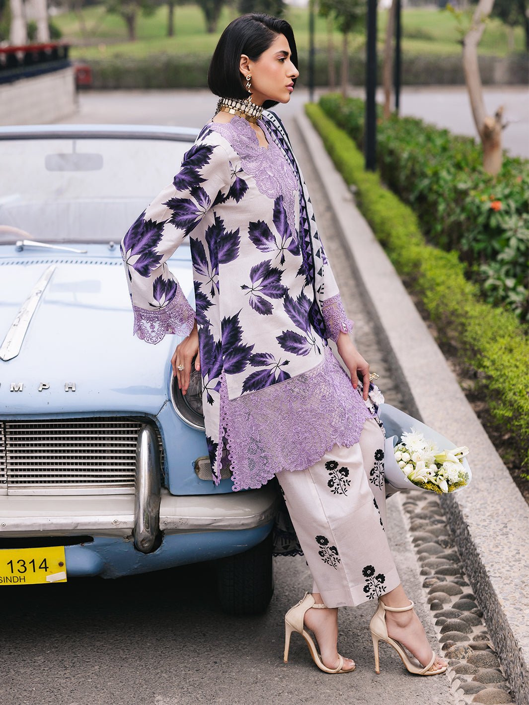 Mahnur | Broadway Luxury Lawn 25 | Lilac-Brand:Mahnur-Type:Ladies Clothes-Lilac-Lawn-House of Maryam- Buy in UK, USA