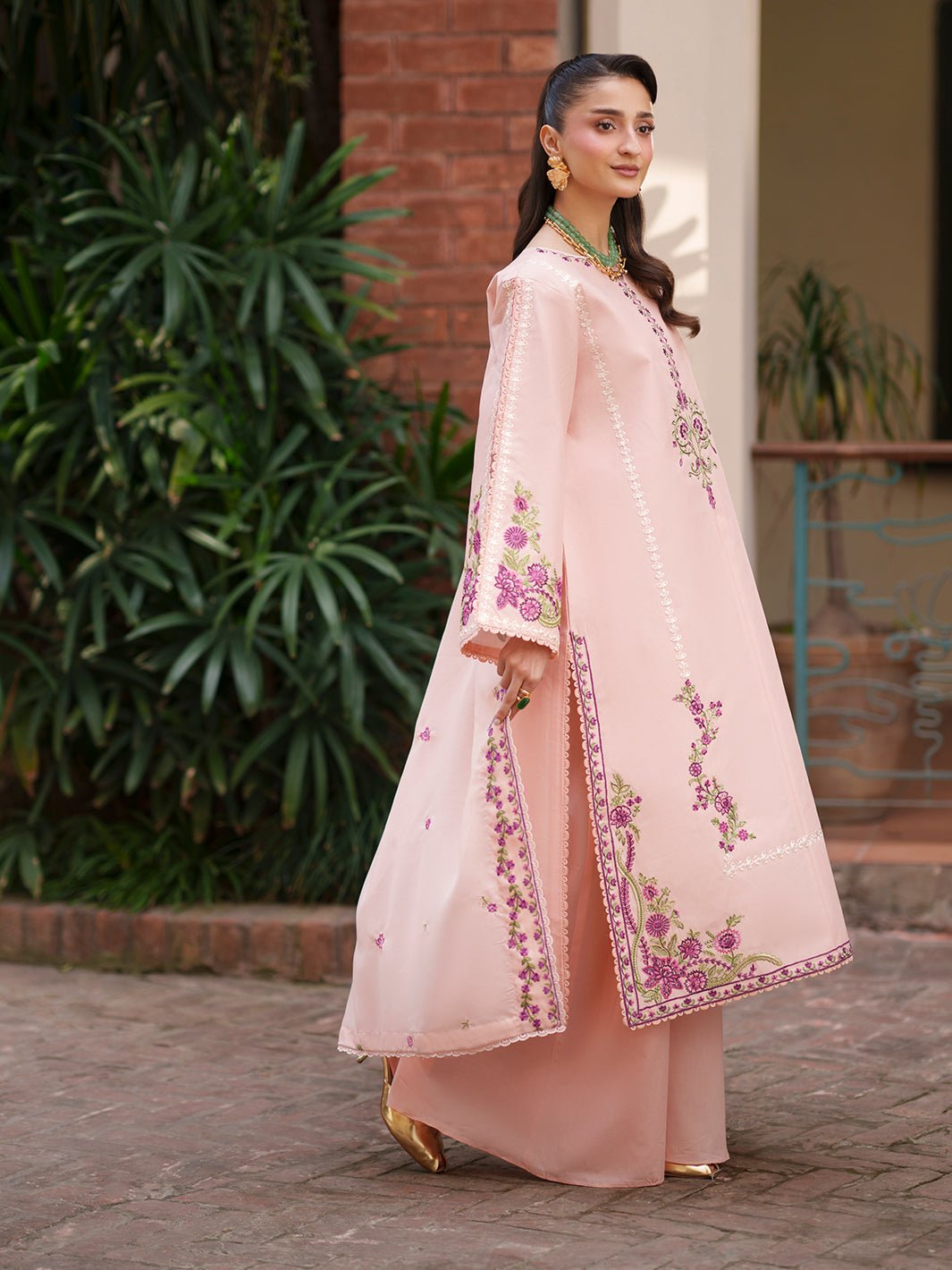 Mahnur | Fiona Lawn 26 | F-01-Brand:Mahnur-Type:Ladies Clothes-Pink-Lawn-House of Maryam- Buy in UK, USA