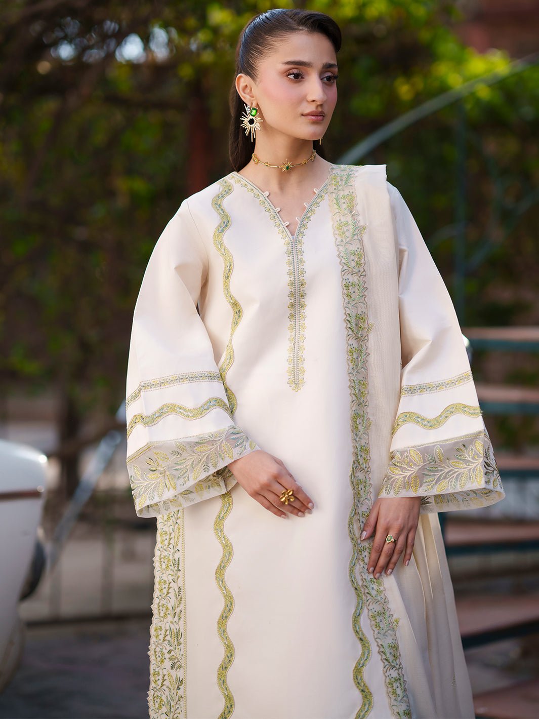 Mahnur | Fiona Lawn 26 | F-03-Brand:Mahnur-Type:Ladies Clothes-Off White-Lawn-House of Maryam- Buy in UK, USA
