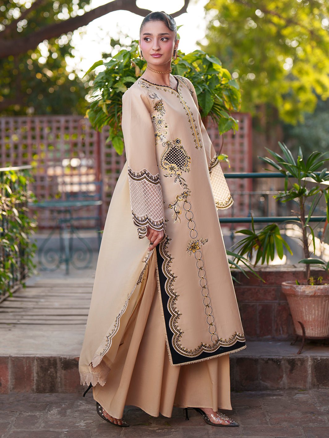 Mahnur | Fiona Lawn 26 | F-04-Brand:Mahnur-Type:Ladies Clothes-Beige-Lawn-House of Maryam- Buy in UK, USA