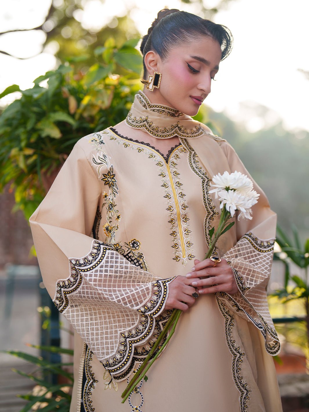 Mahnur | Fiona Lawn 26 | F-04-Brand:Mahnur-Type:Ladies Clothes-Beige-Lawn-House of Maryam- Buy in UK, USA
