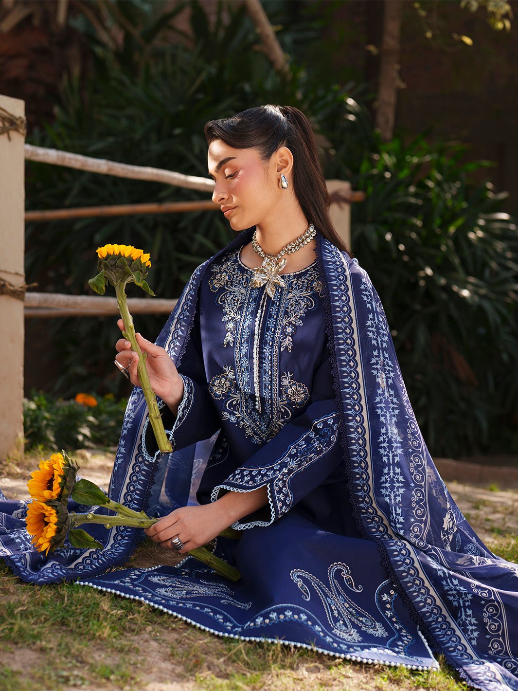 Mahnur | Fiona Lawn 26 | F-06-Brand:Mahnur-Type:Ladies Clothes-Navy Blue-Lawn-House of Maryam- Buy in UK, USA