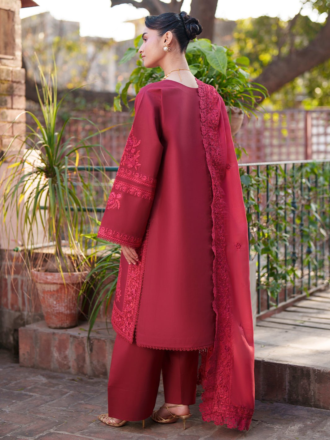 Mahnur | Fiona Lawn 26 | F-07-Brand:Mahnur-Type:Ladies Clothes-Maroon-Lawn-House of Maryam- Buy in UK, USA