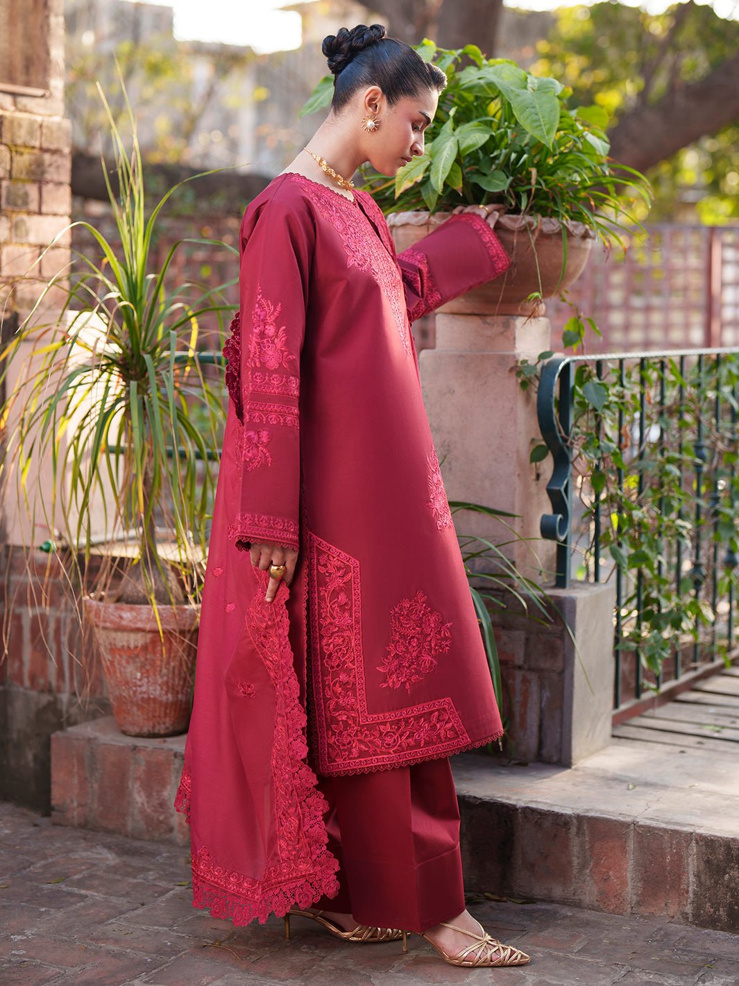Mahnur | Fiona Lawn 26 | F-07-Brand:Mahnur-Type:Ladies Clothes-Maroon-Lawn-House of Maryam- Buy in UK, USA