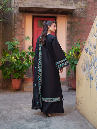 Mahnur | Fiona Lawn 26 | F-11-Brand:Mahnur-Type:Ladies Clothes-Black-Lawn-House of Maryam- Buy in UK, USA