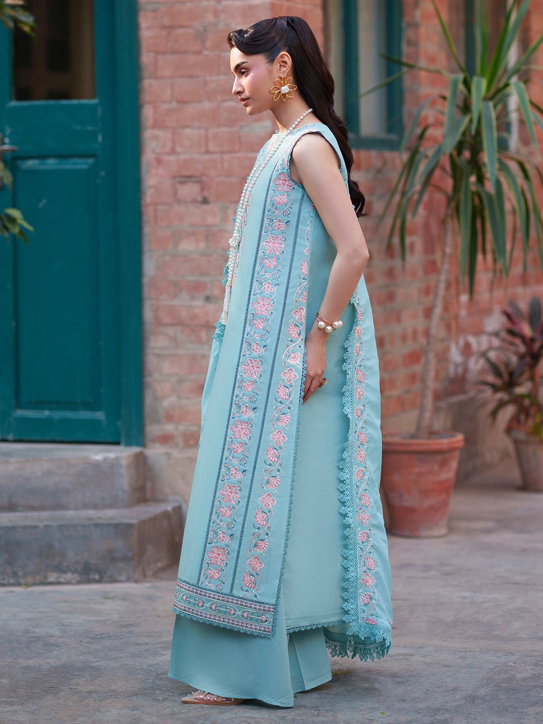 Mahnur | Fiona Lawn 26 | F-12-Brand:Mahnur-Type:Ladies Clothes-Ice Blue-Lawn-House of Maryam- Buy in UK, USA