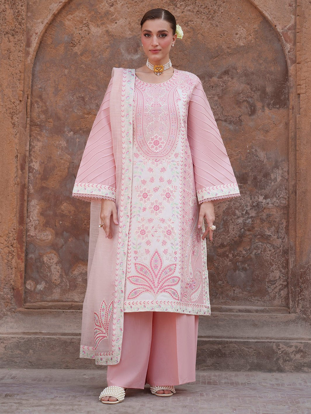 Mahnur | Nilofer Luxury Lawn 26 | NL-01-Brand:Mahnur-Type:Ladies Clothes-Pink-Lawn-House of Maryam- Buy in UK, USA