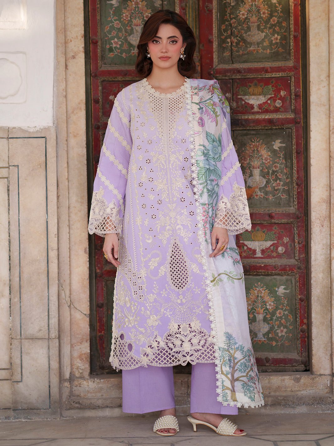 Mahnur | Nilofer Luxury Lawn 26 | NL-05-Brand:Mahnur-Type:Ladies Clothes-Lilac-Lawn-House of Maryam- Buy in UK, USA