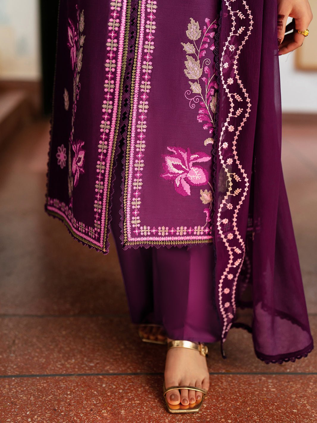 Mahnur | Satrangi Lawn 26 | ST-04-Brand:Mahnur-Type:Ladies Clothes-Plum-Lawn-House of Maryam- Buy in UK, USA