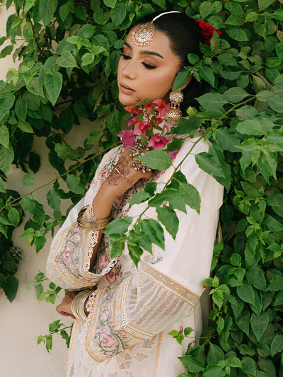 Mahnur | Shanaya Luxury Lawn 25 | Elnaz-Brand:Mahnur-Type:Ladies Clothes-White-Lawn-House of Maryam- Buy in UK, USA