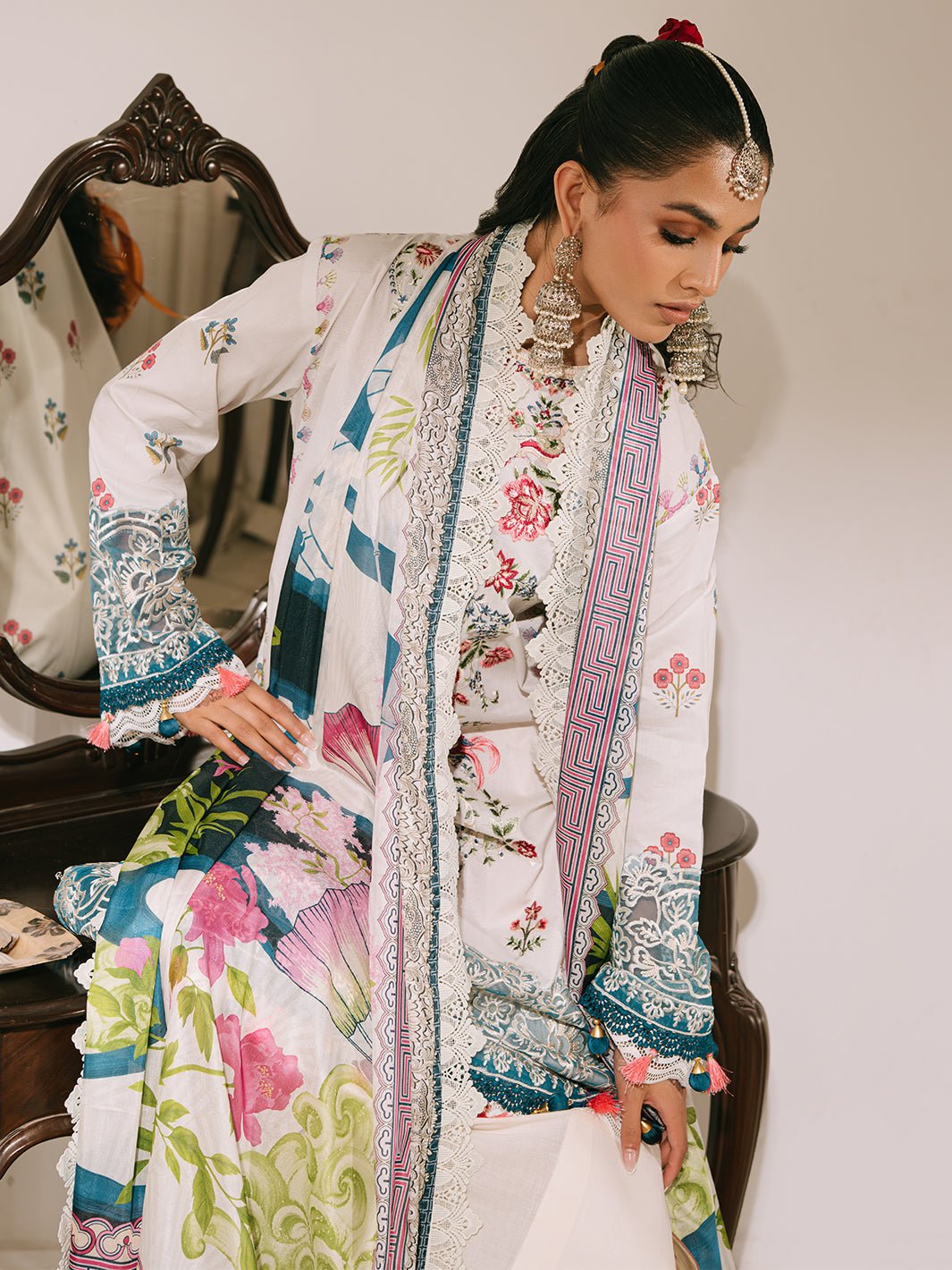 Mahnur | Shanaya Luxury Lawn 25 | Rangrez-Brand:Mahnur-Type:Ladies Clothes-White-Lawn-House of Maryam- Buy in UK, USA