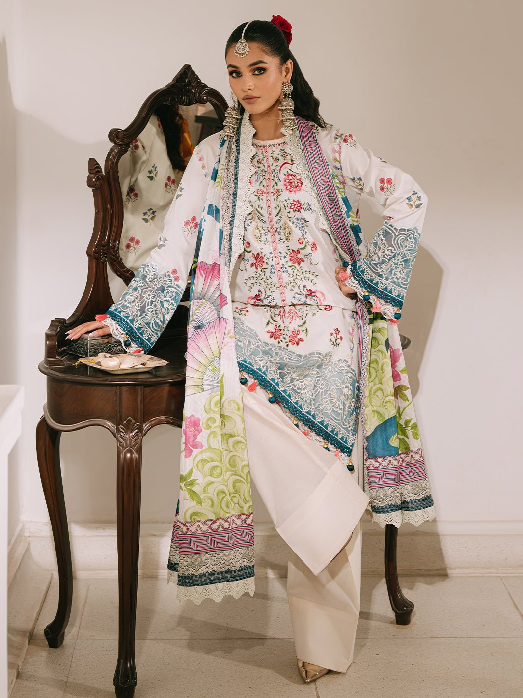 Mahnur | Shanaya Luxury Lawn 25 | Rangrez-Brand:Mahnur-Type:Ladies Clothes-White-Lawn-House of Maryam- Buy in UK, USA