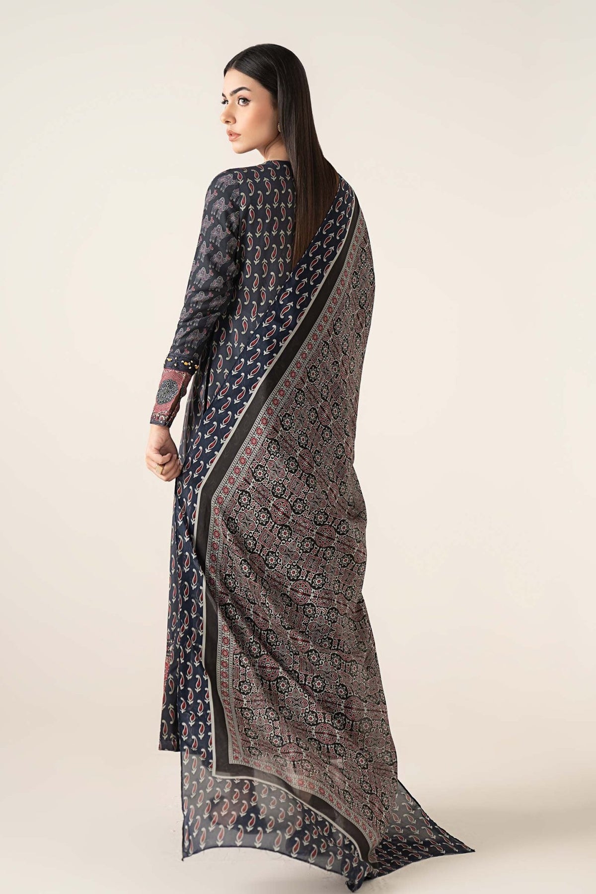 Maria B | Luxury Pret Winter 25 | DW-W25-21-Brand:Maria B-Type:Ladies Clothes-Charcoal Gray-Linen-House of Maryam- Buy in UK, USA