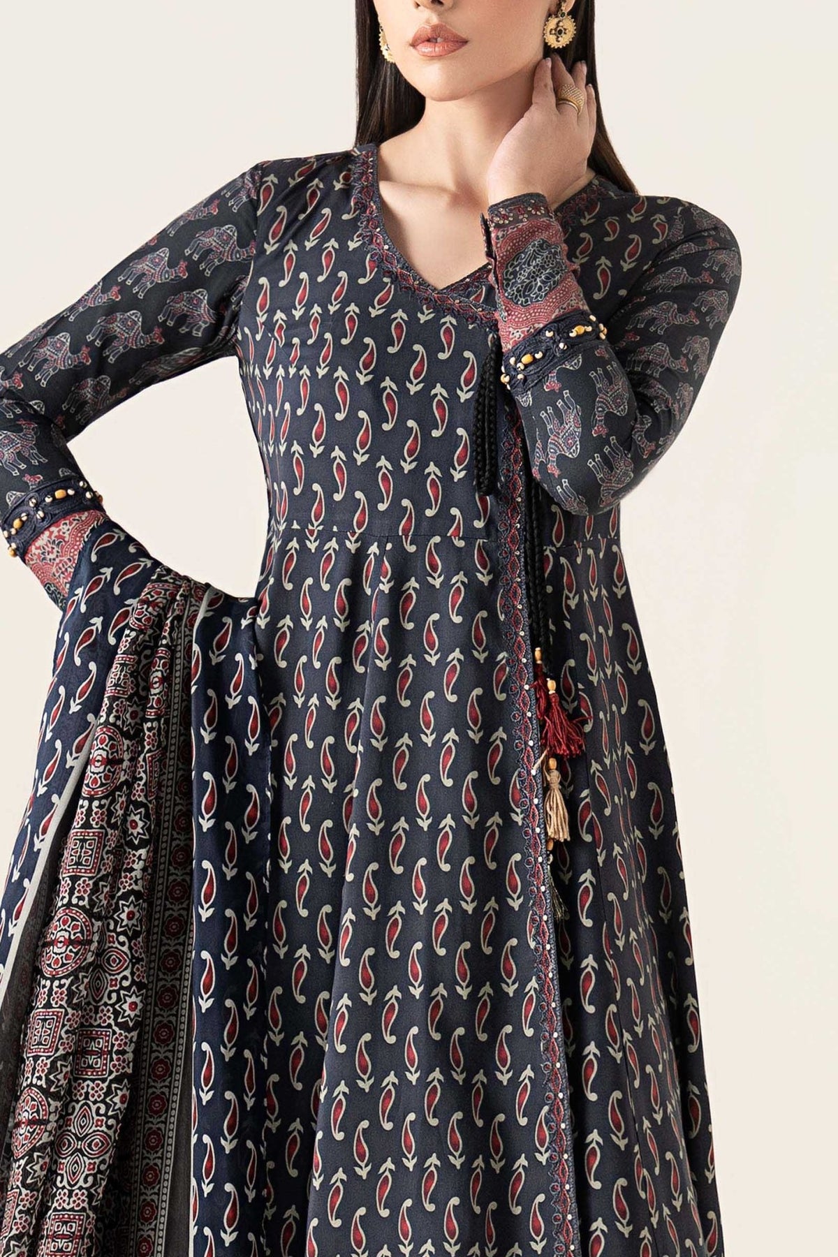 Maria B | Luxury Pret Winter 25 | DW-W25-21-Brand:Maria B-Type:Ladies Clothes-Charcoal Gray-Linen-House of Maryam- Buy in UK, USA