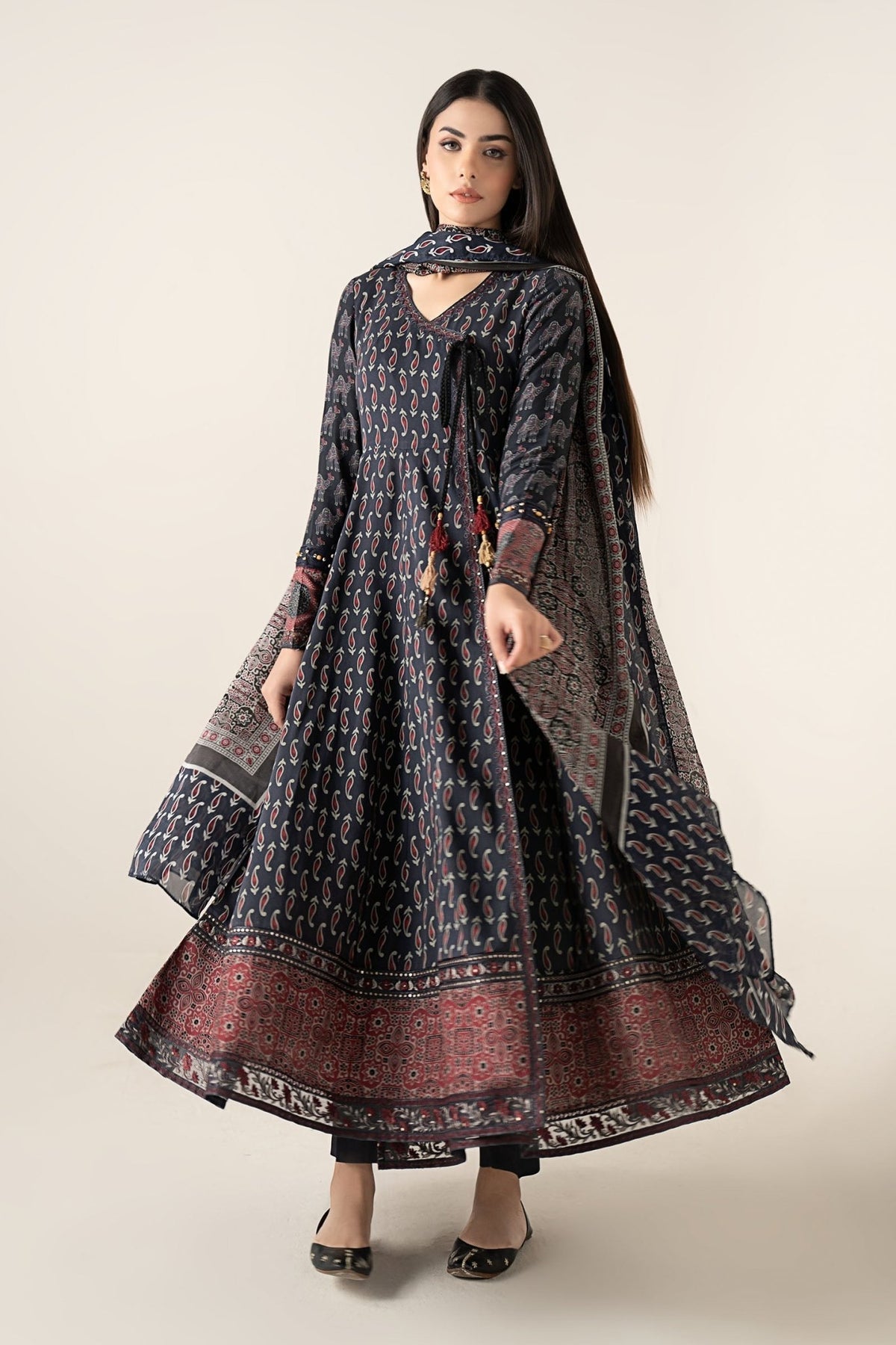 Maria B | Luxury Pret Winter 25 | DW-W25-21-Brand:Maria B-Type:Ladies Clothes-Charcoal Gray-Linen-House of Maryam- Buy in UK, USA