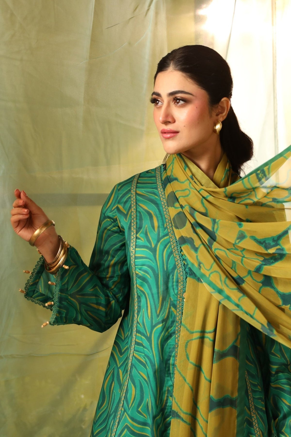 Maria B | M Basic Summer Lawn 25 | MB-CUS25-704A-Brand:Maria B-Type:Ladies Clothes-Emerald Green-Lawn-House of Maryam- Buy in UK, USA