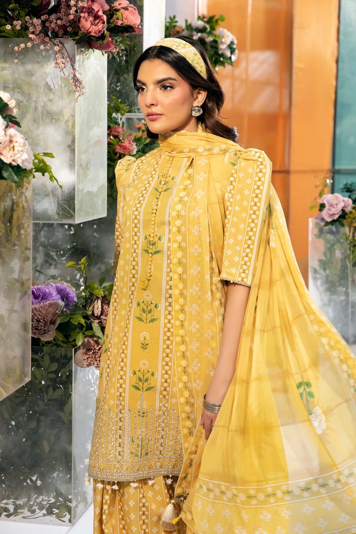 Maria B | M Basic Summer Lawn 25 | MB-CUS25-711A-Brand:Maria B-Type:Ladies Clothes-Yellow-Slub Lawn-House of Maryam- Buy in UK, USA