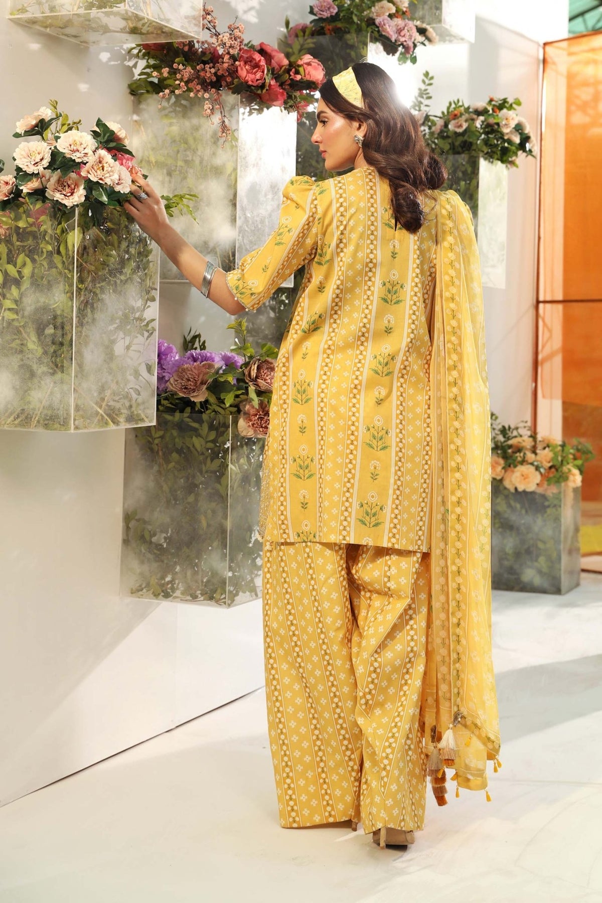 Maria B | M Basic Summer Lawn 25 | MB-CUS25-711A-Brand:Maria B-Type:Ladies Clothes-Yellow-Slub Lawn-House of Maryam- Buy in UK, USA