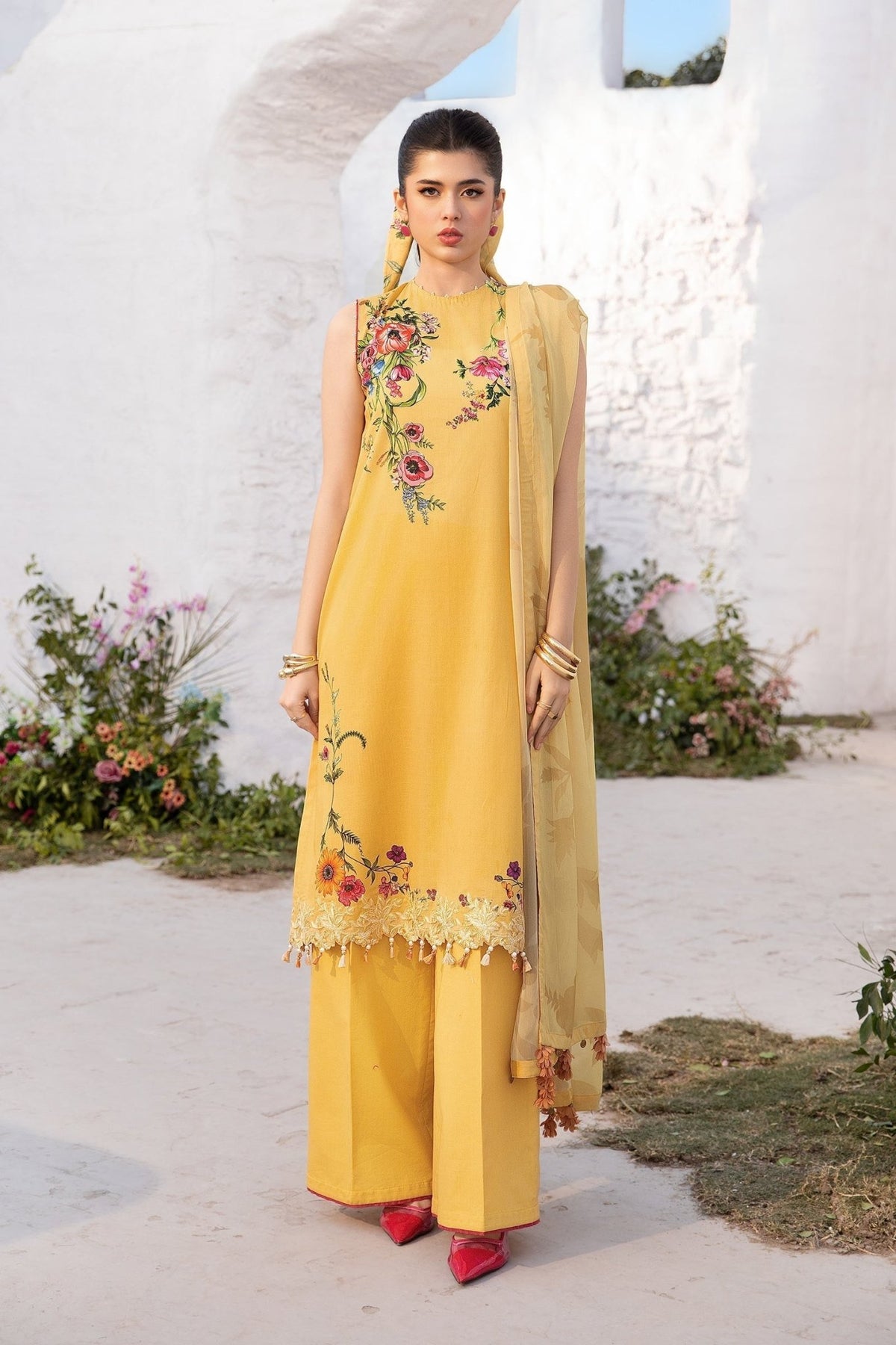 Maria B | M Basic Summer Lawn 25 | MB-CUS25-712A-Brand:Maria B-Type:Ladies Clothes-Yellow-Slub Lawn-House of Maryam- Buy in UK, USA