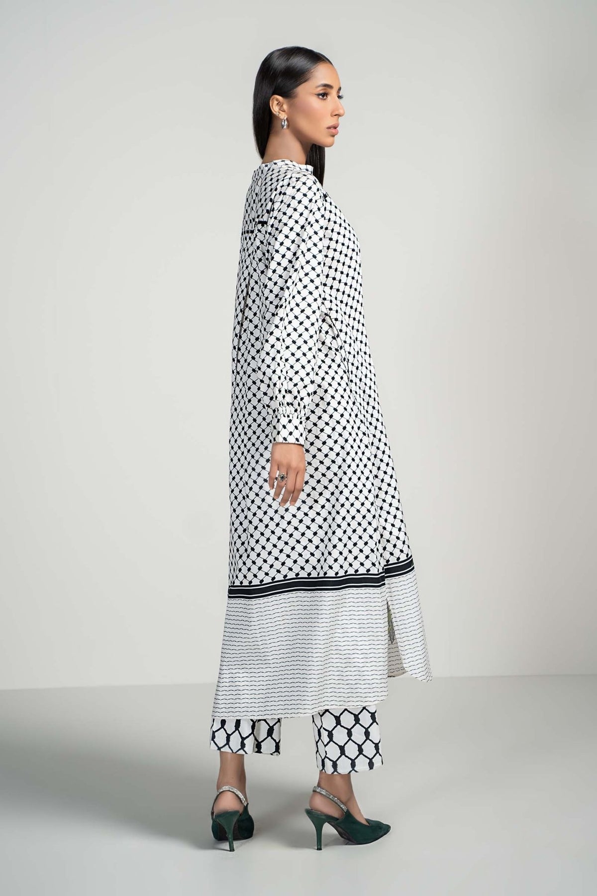 Maria B | RTW | 2 Piece Printed Lawn Suit-Brand:Maria B-Type:Luxury Pret-White - House of Maryam- Buy in UK, USA