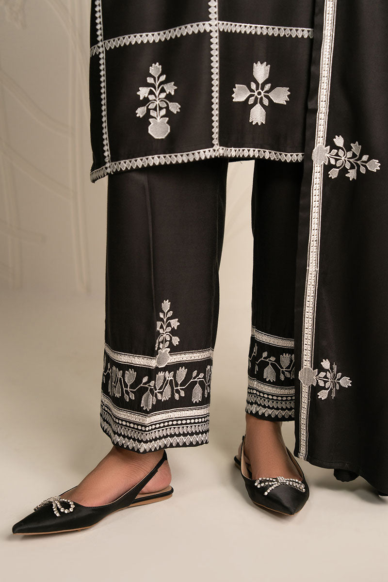 Cross Stitch | Exclusive Pret | Noir Ecru-3PC (Shirt, Trouser & Dupatta)-2