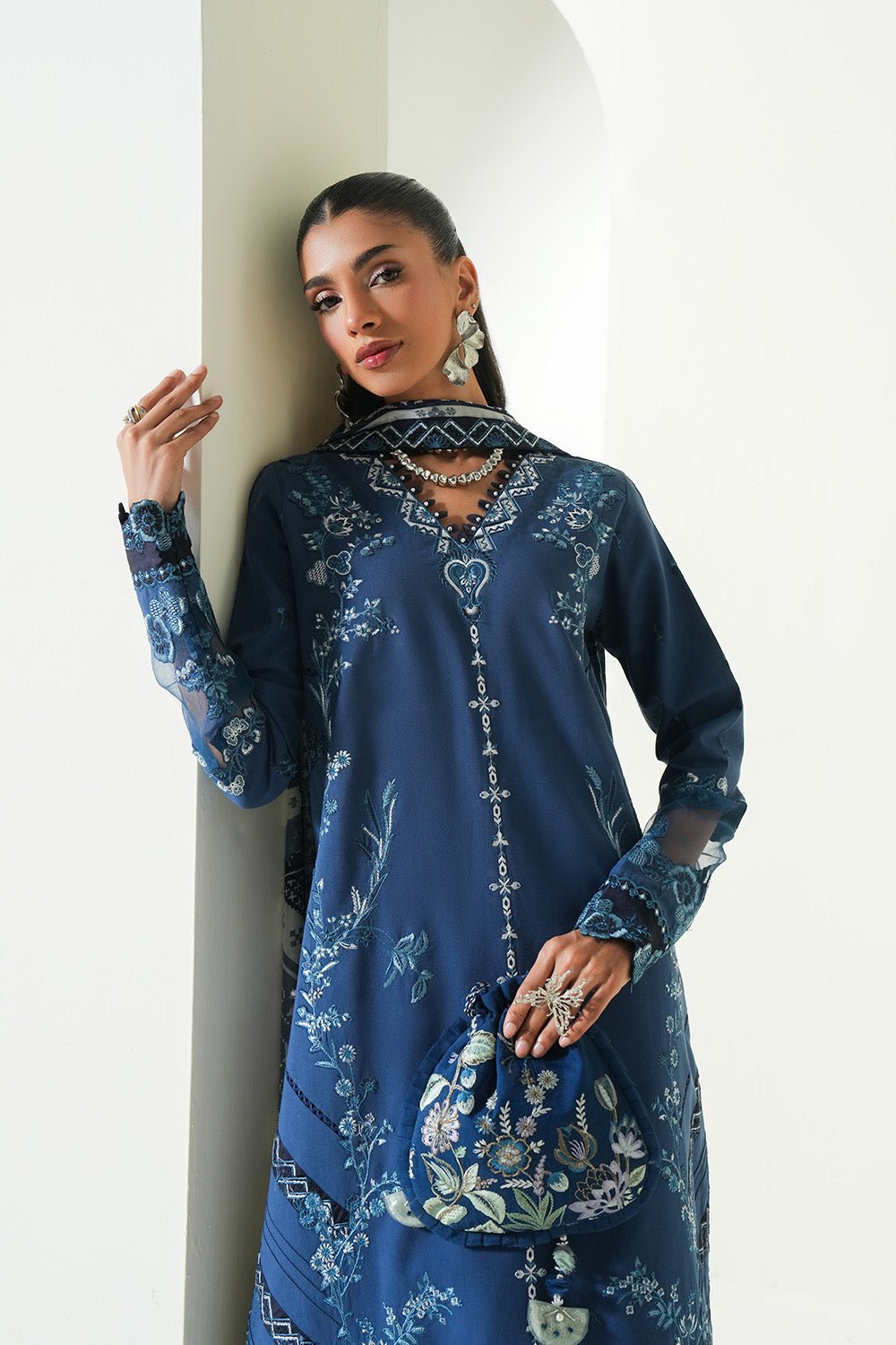 Maryum N Maria | Soiree Lawn | Seawave-Brand:Maryam N Maria-Type:Ladies Clothes-Navy-Lawn-House of Maryam- Buy in UK, USA